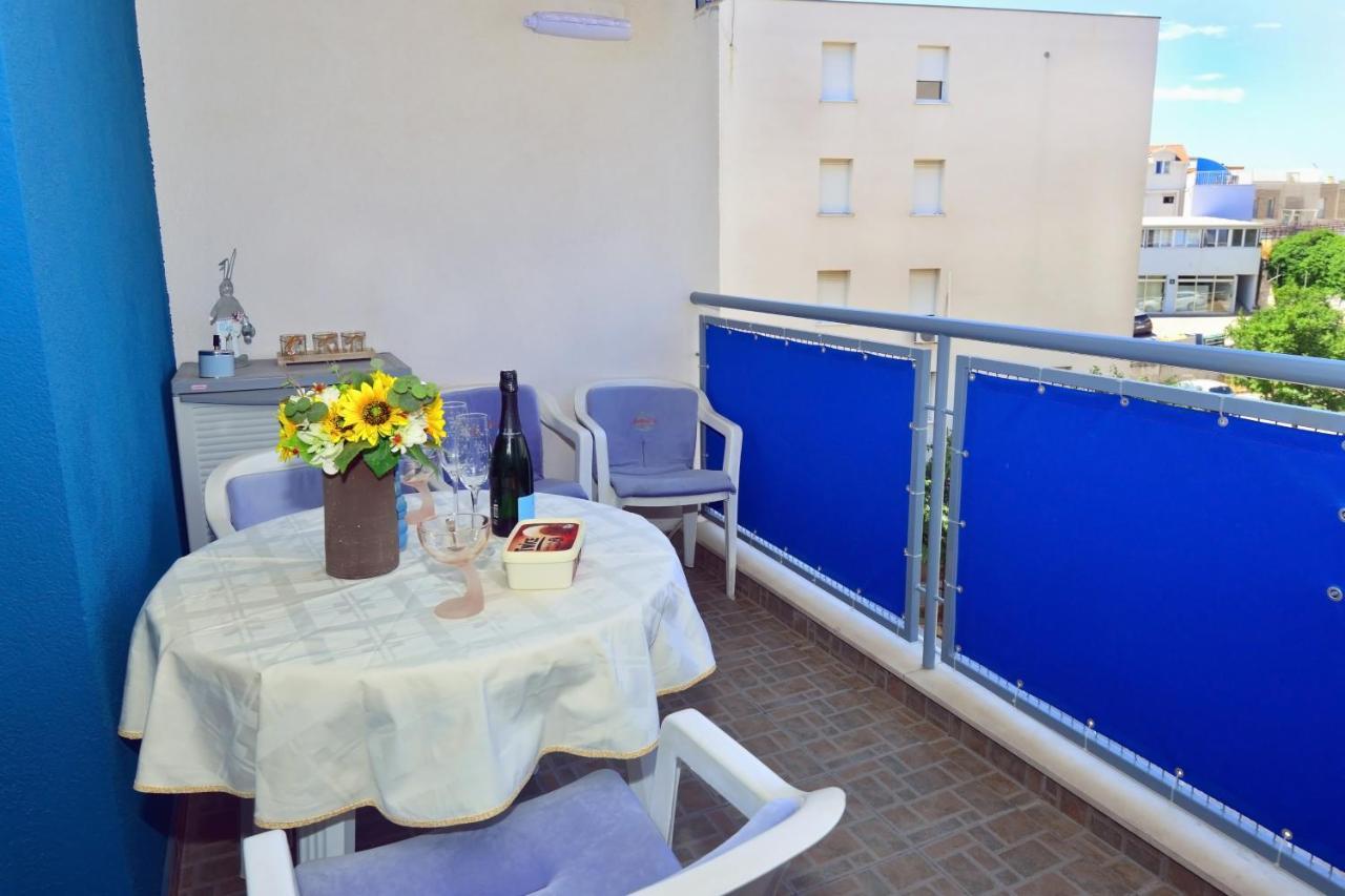 One Bedroom Apartment Terrace Parking Сплит Экстерьер фото
